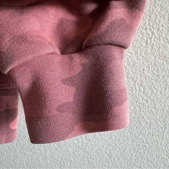 Lululemon Athletica Perfectly Oversized Crew Pink Camo Sweatshirt size 6 - Picture 6 of 11